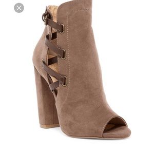Daya by Zendaya Ankle Heels